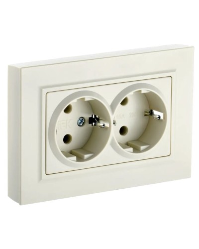 Розетка 2-местная с з/к РСш12-3-БрКр бежевый BRITE (BR-R24-16-K10-F). Розетка с заземлением с защитными шторками в сборе. IEK в Керчи