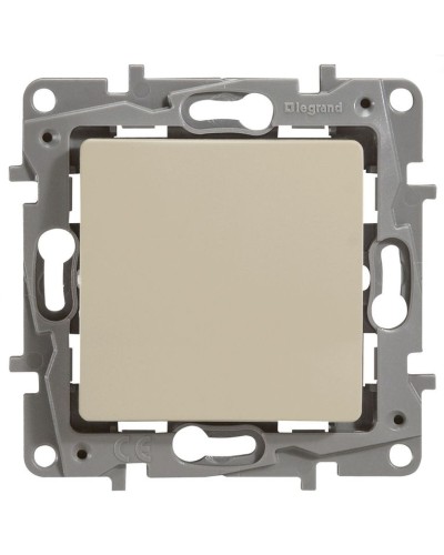 Выключатель 10AX-250В ETIKA, слоновая кость (672301). Выключатель. LegranD в Керчи